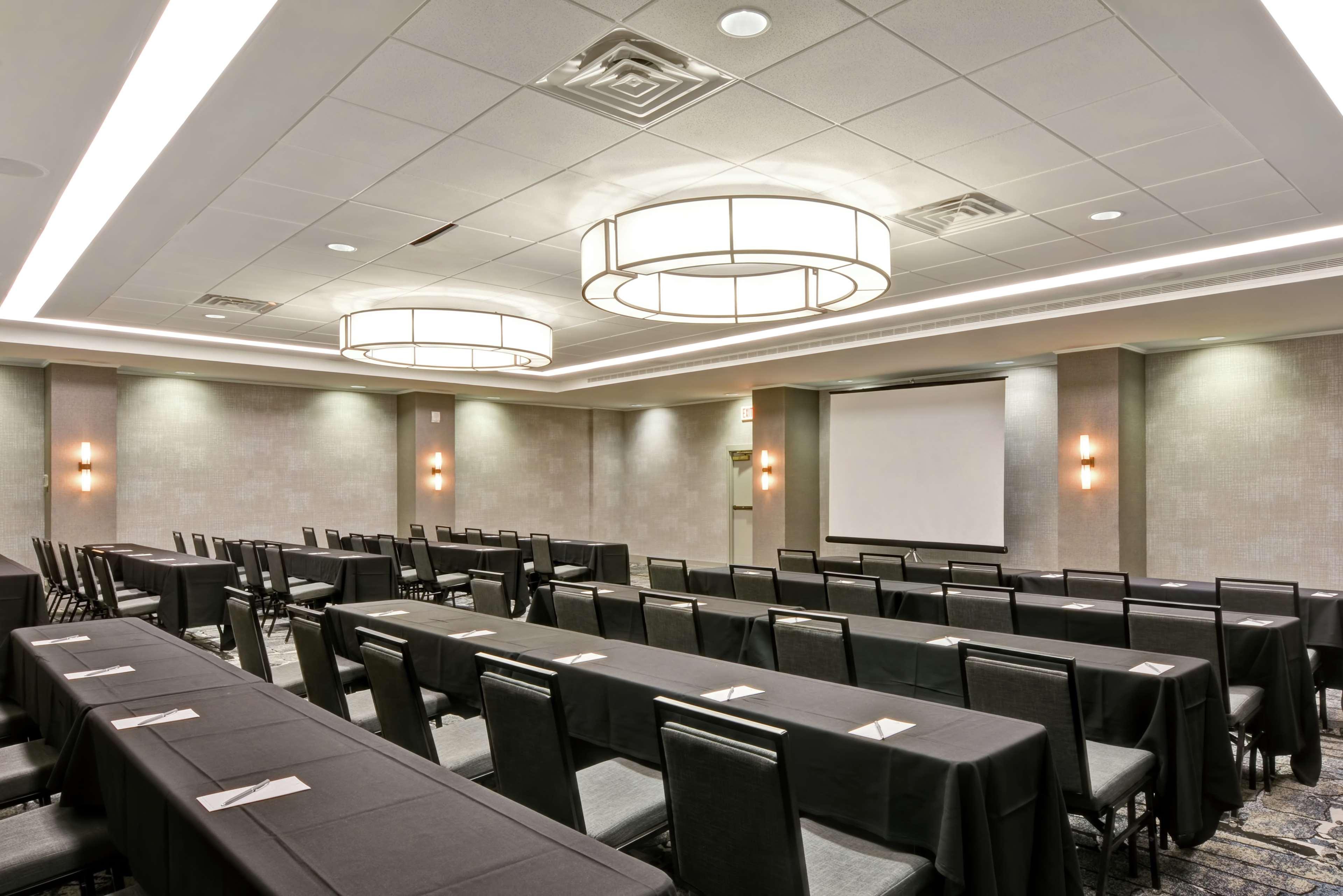 Embassy Suites By Hilton Minneapolis Airport Bloomington Extérieur photo