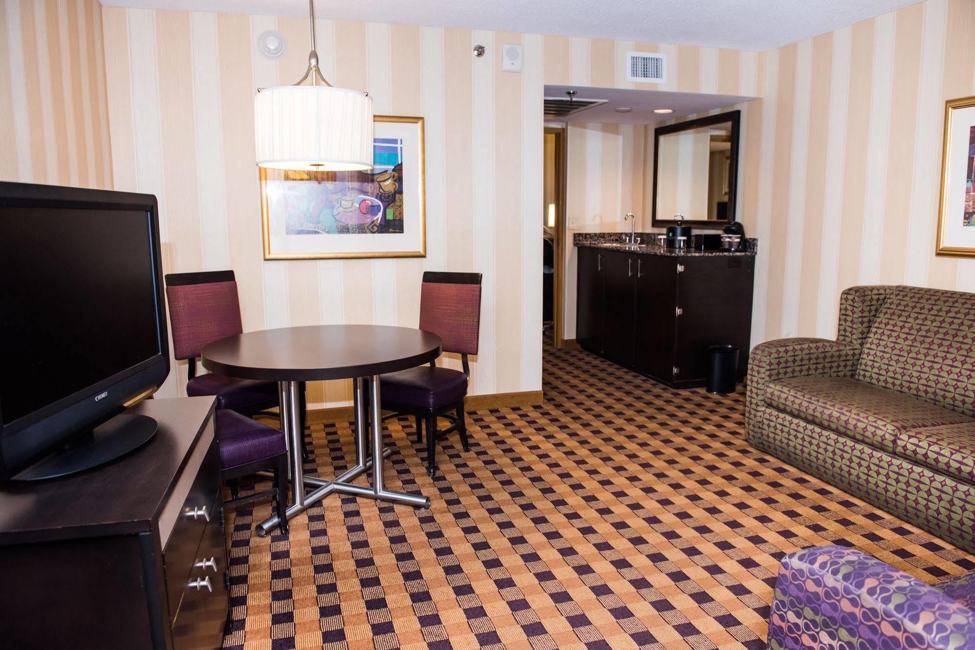 Embassy Suites By Hilton Minneapolis Airport Bloomington Extérieur photo